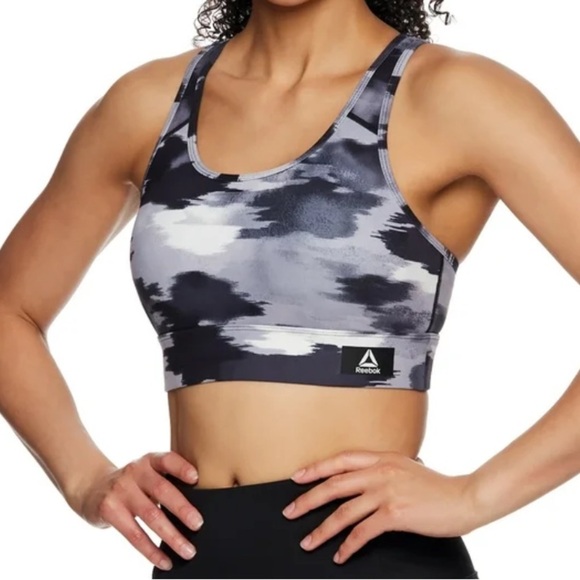 Reebok Black Medium Impact Getaway Bra - Picture 1 of 6